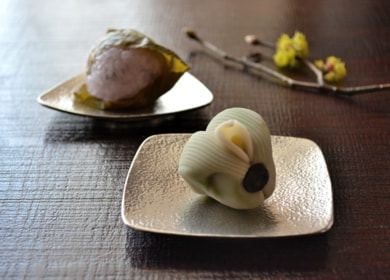 本錫製の手のひらサイズの小皿(三角・四角)<能作>