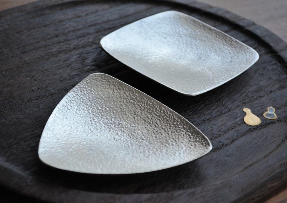 小皿(三角・四角)×干菓子盆(蒔絵)<能作×岩本清商店>