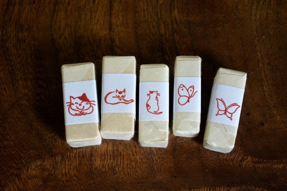 「猫蝶」シリーズ (遊楽の印) <工房 蓮>|暮らしのほとり舎